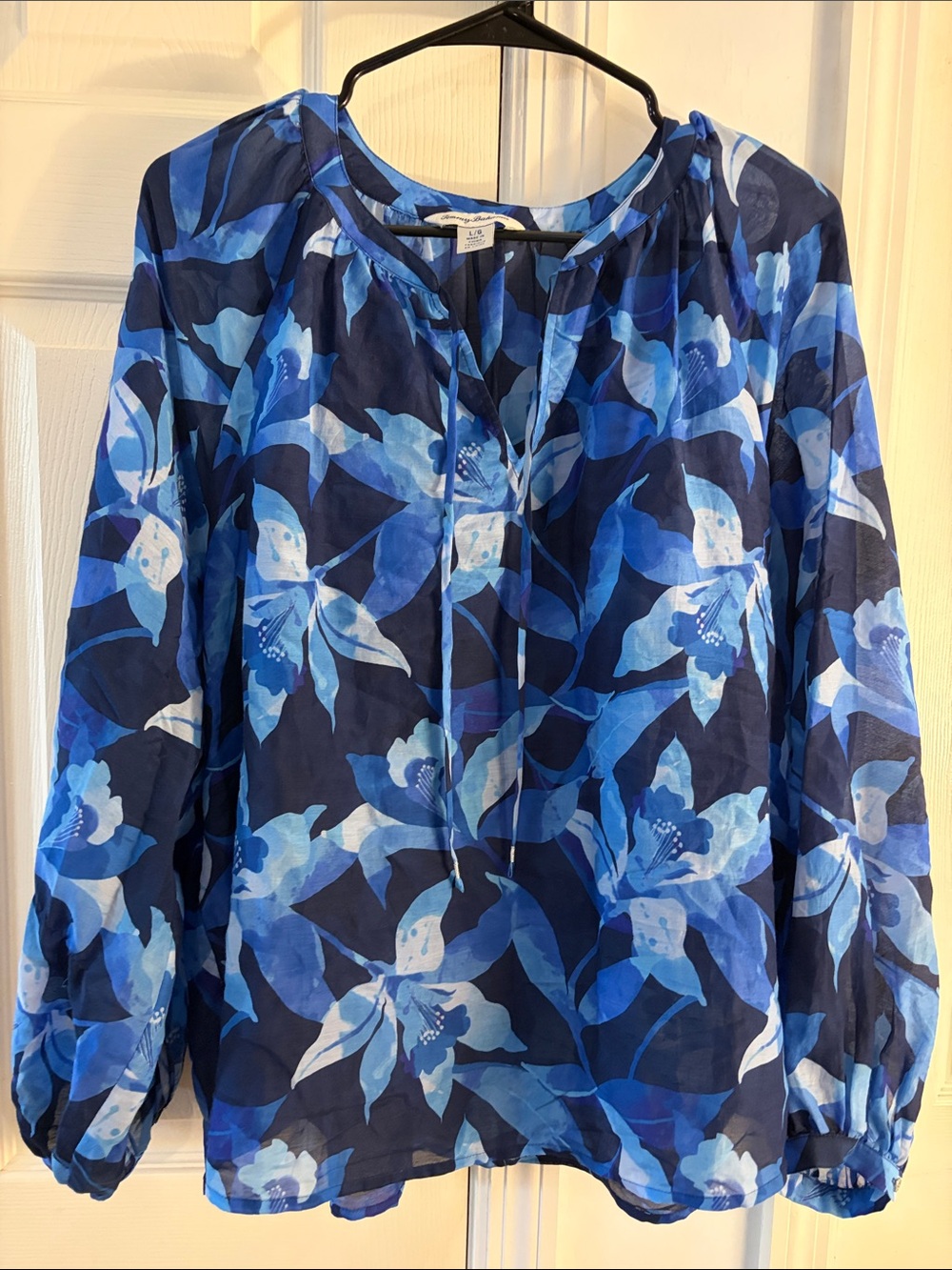 Tommy Bahama Blue Floral Split-Neck Long-Sleeve Blouse